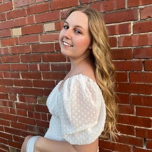 Meet your Posher, Emma